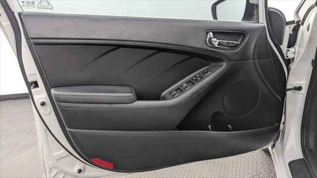 Used 2018 Kia Forte S image 13