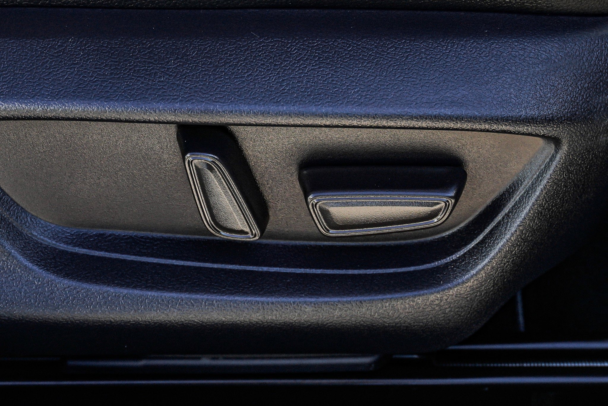 Used 2025 Toyota Camry XSE FWD image 25