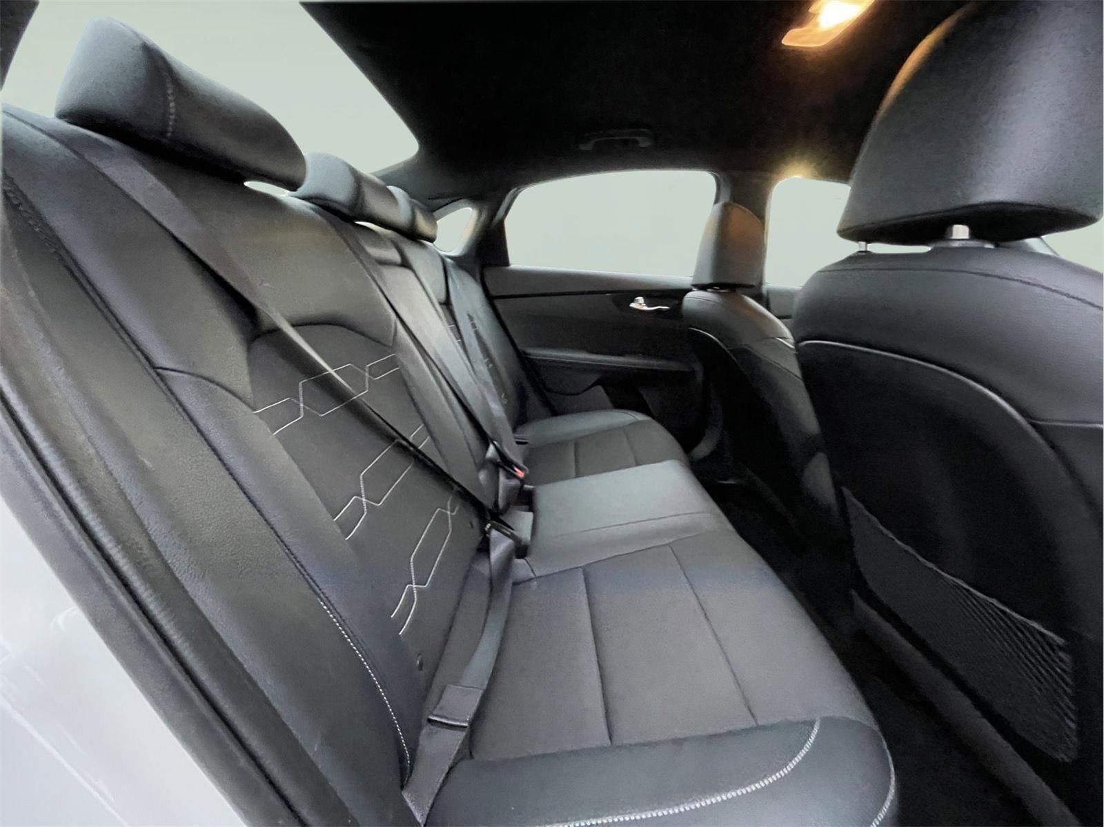 Used 2023 Kia Forte GT-Line image 18