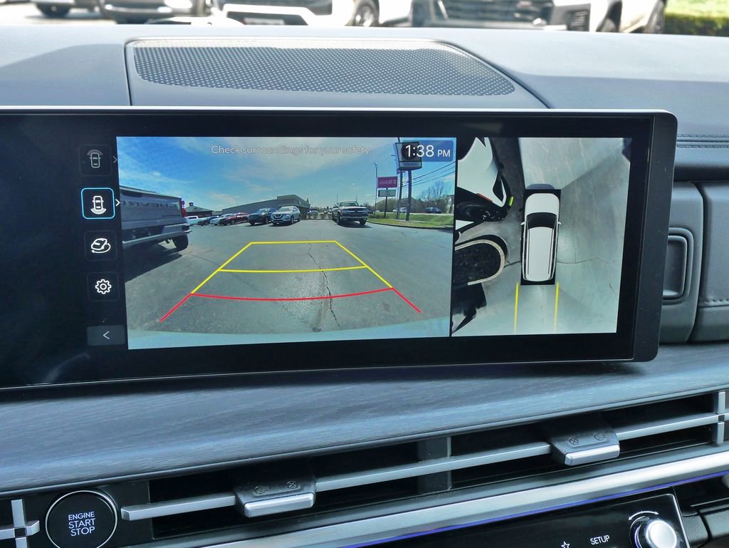 Used 2025 Hyundai Santa Fe Limited image 36