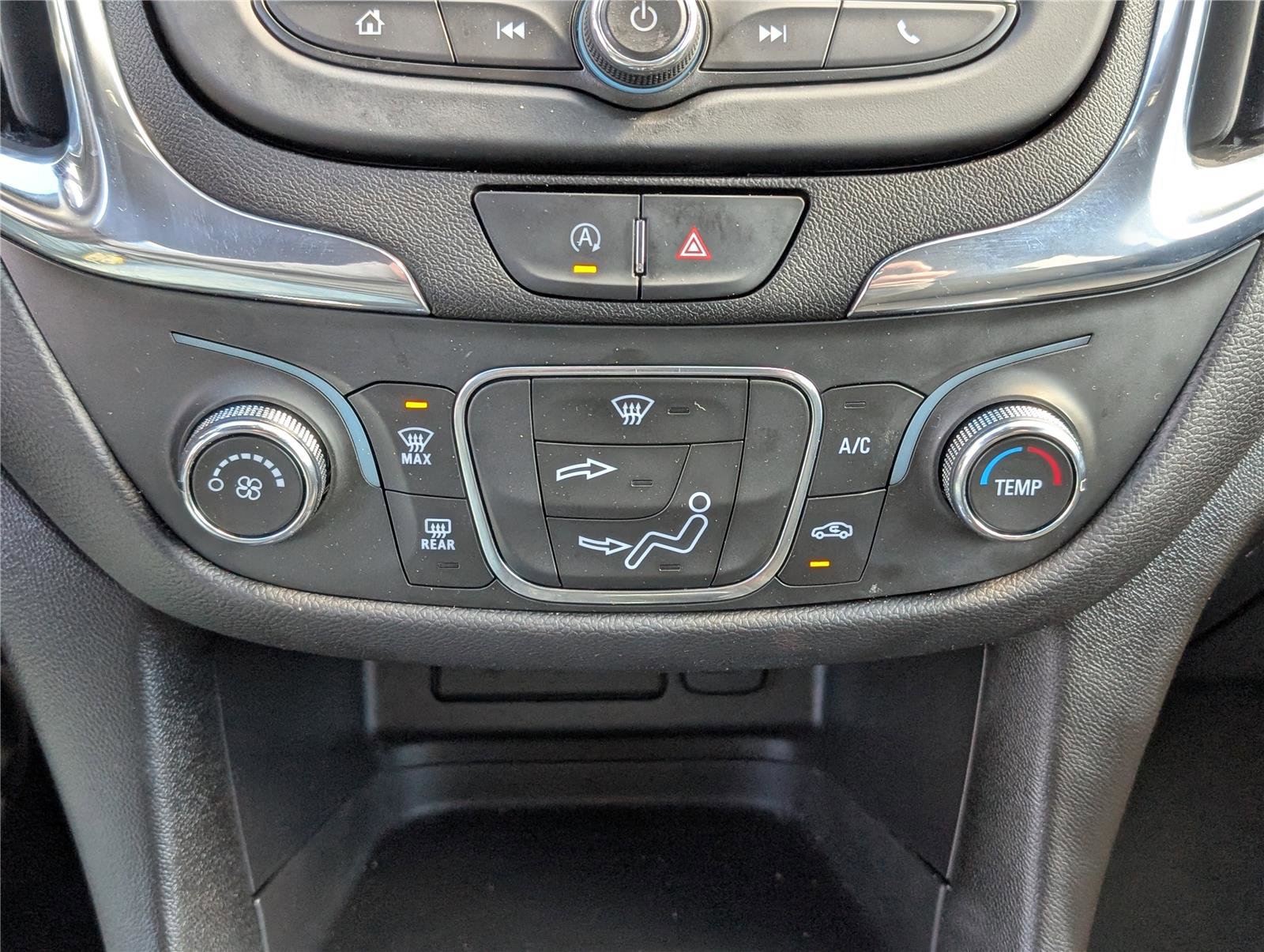 Used 2023 Chevrolet Equinox LT image 27