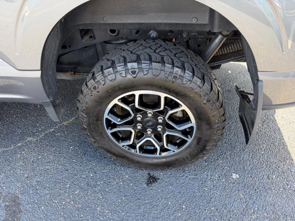 Used 2021 Ford F150 Lariat w/ Equipment Group 502A High AWD/4WD image 9
