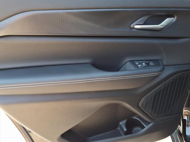 New 2025 Jeep Grand Cherokee L Altitude image 9