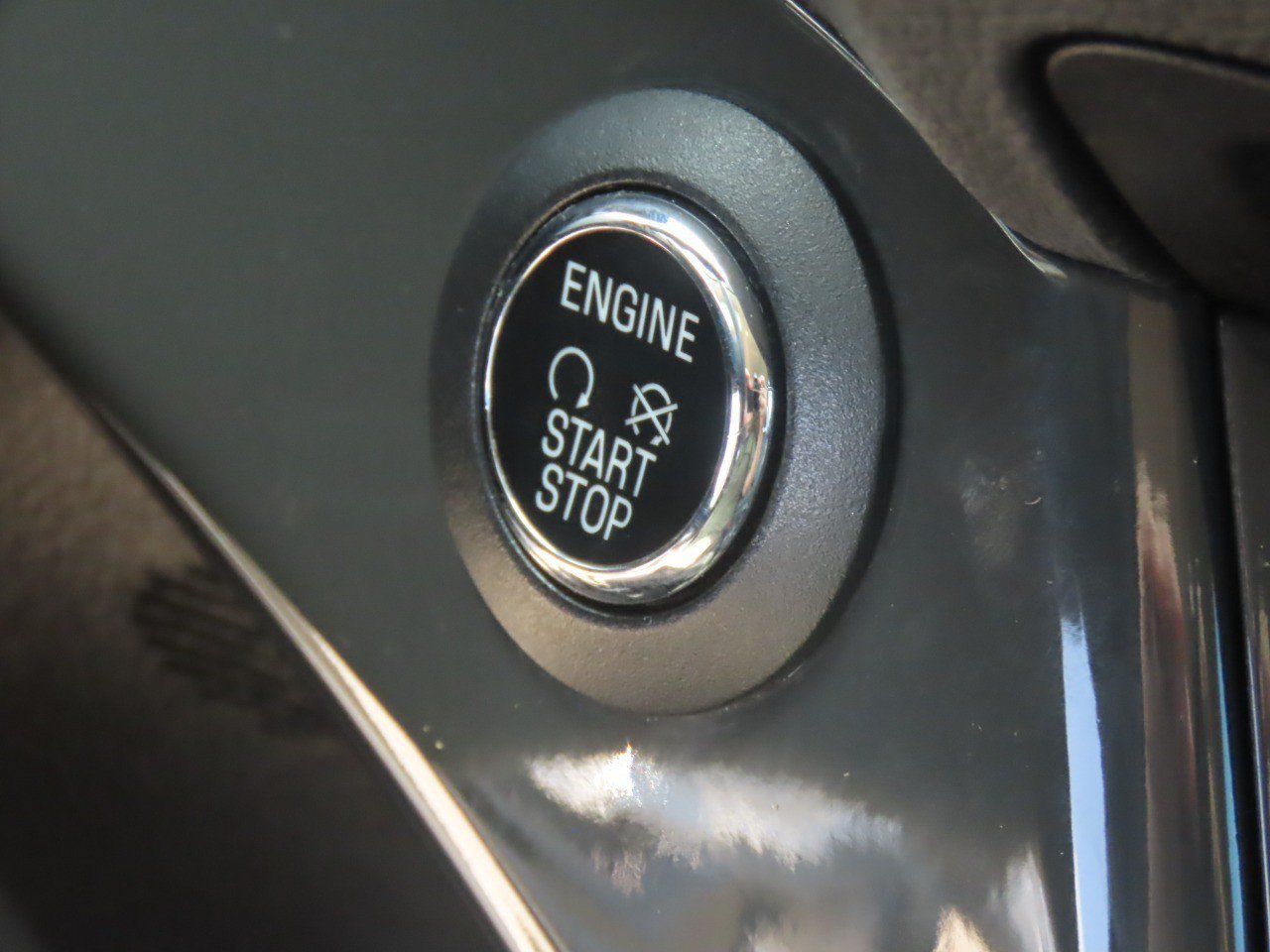 Used 2016 Ford Escape Titanium FWD image 30
