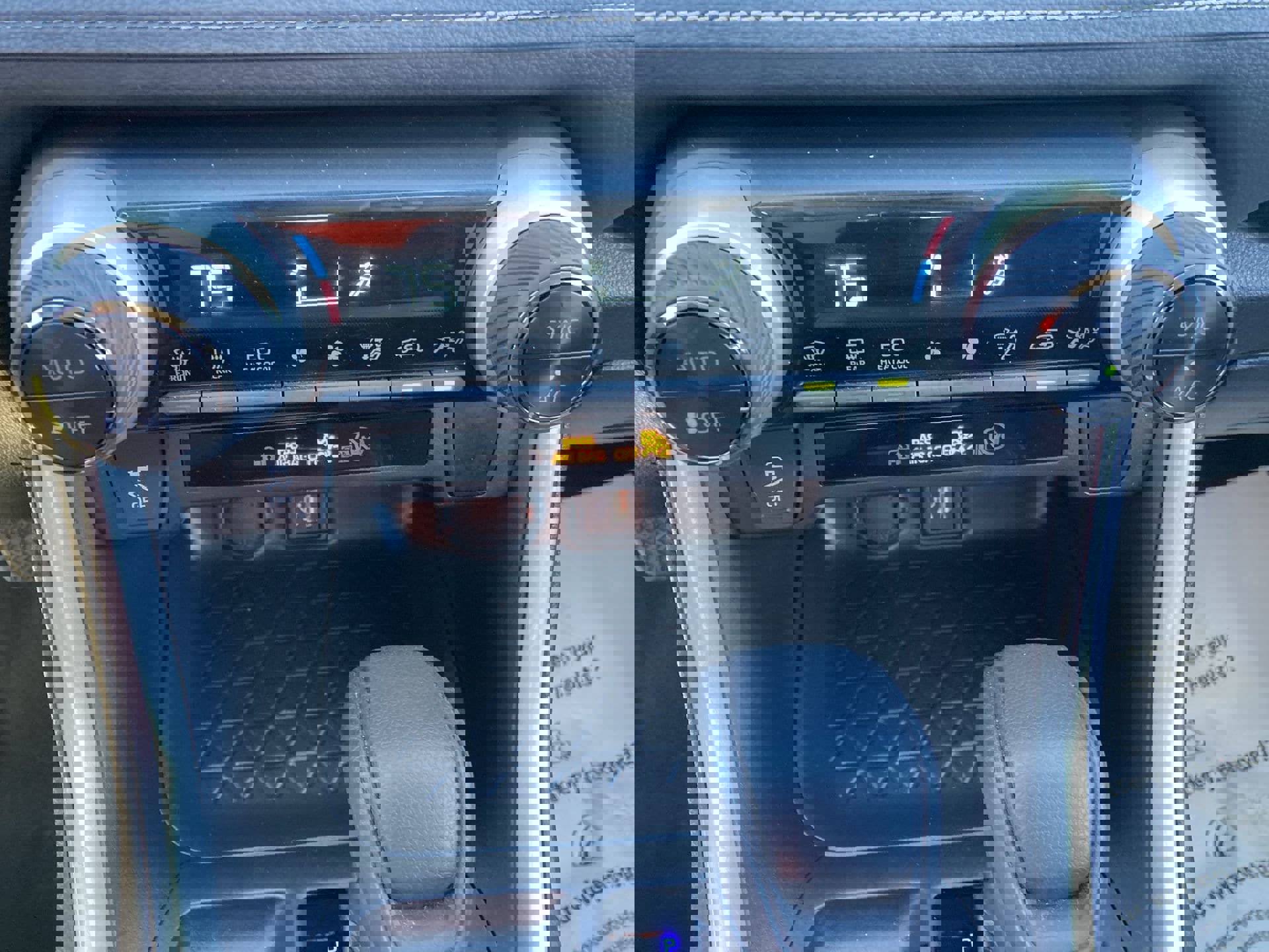 Certified 2025 Toyota RAV4 LE image 17