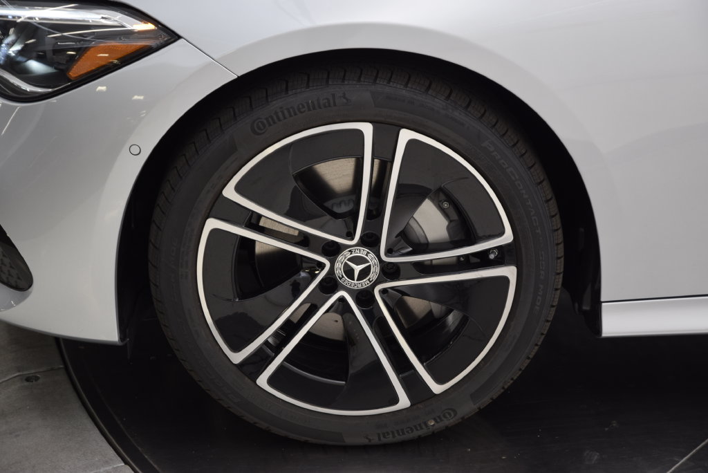 New 2026 Mercedes-Benz CLE 300 4MATIC Coupe image 12