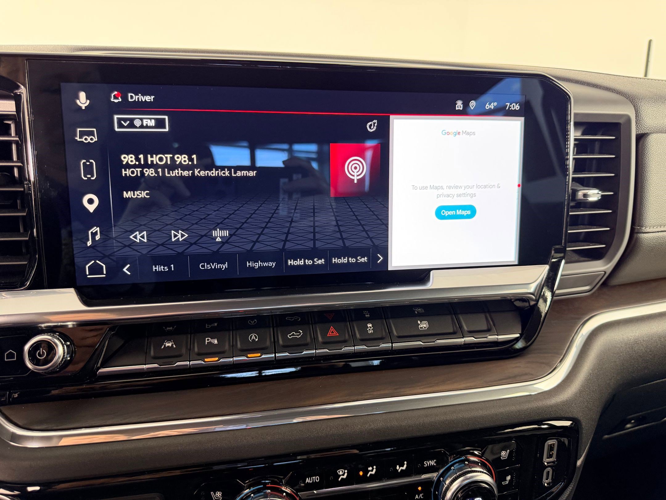 Used 2023 GMC Sierra 1500 SLT w/ SLT Premium Plus Package AWD/4WD image 24