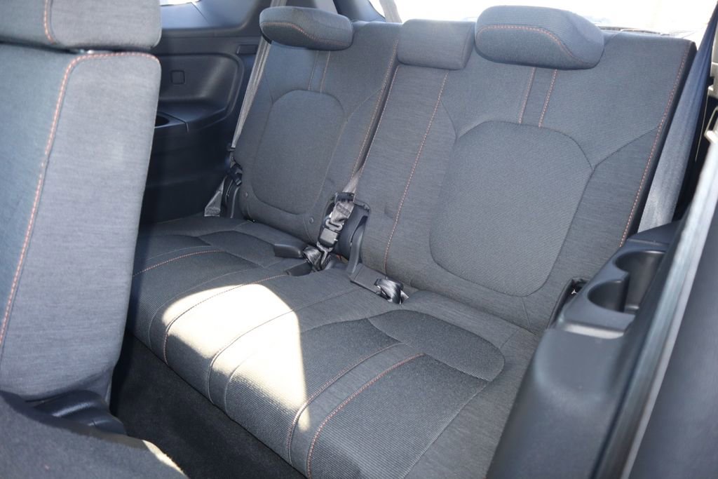 Used 2023 Honda Pilot Sport image 19