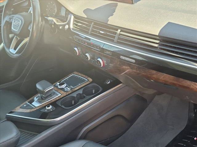 Used 2018 Audi Q7 3.0T Premium Plus AWD/4WD image 25