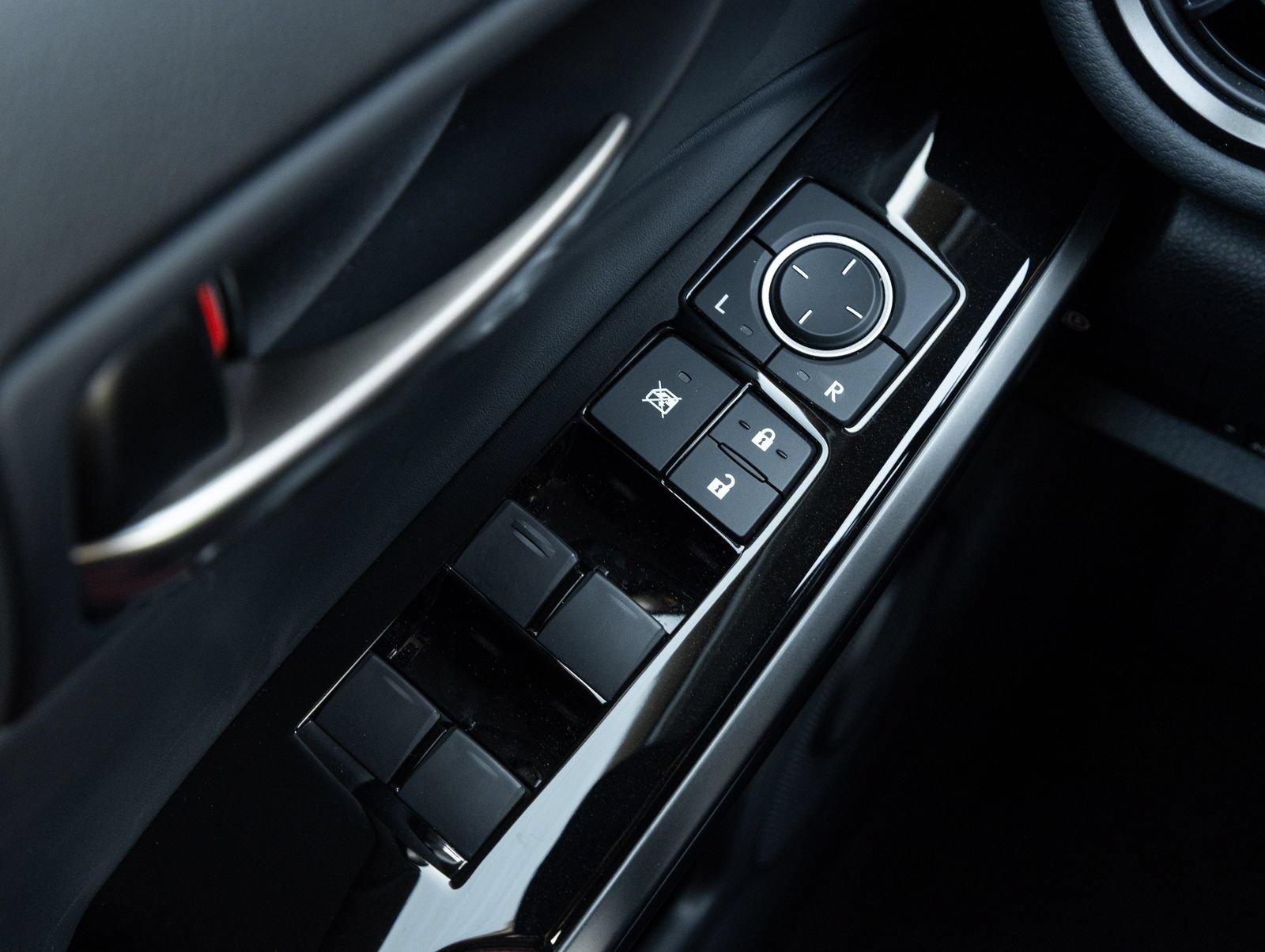Used 2025 Lexus IS 350 F Sport w/ Accessory Package RWD image 18