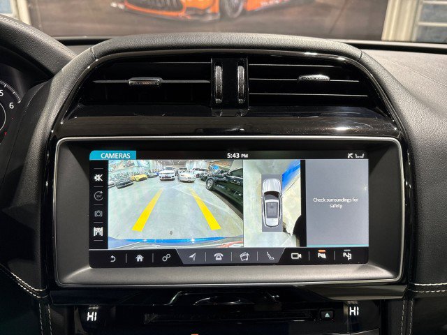 Used 2020 Jaguar F-PACE R-Sport image 81