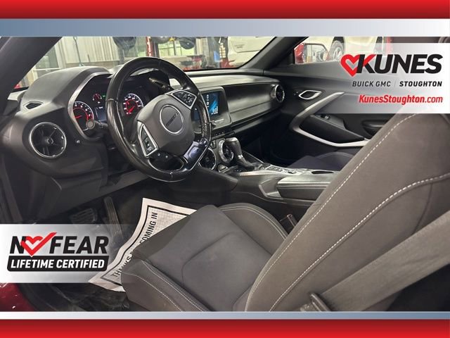 Used 2018 Chevrolet Camaro LT image 18
