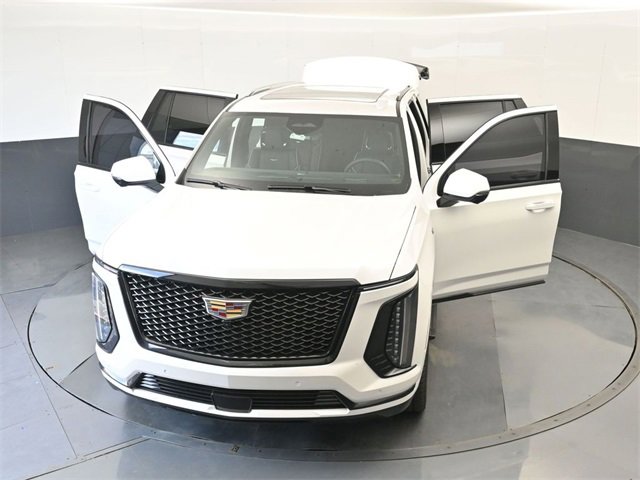 Used 2025 Cadillac Escalade Sport w/ Touring Package image 43