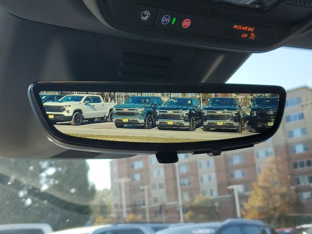 Used 2026 Chevrolet Equinox EV LT image 24