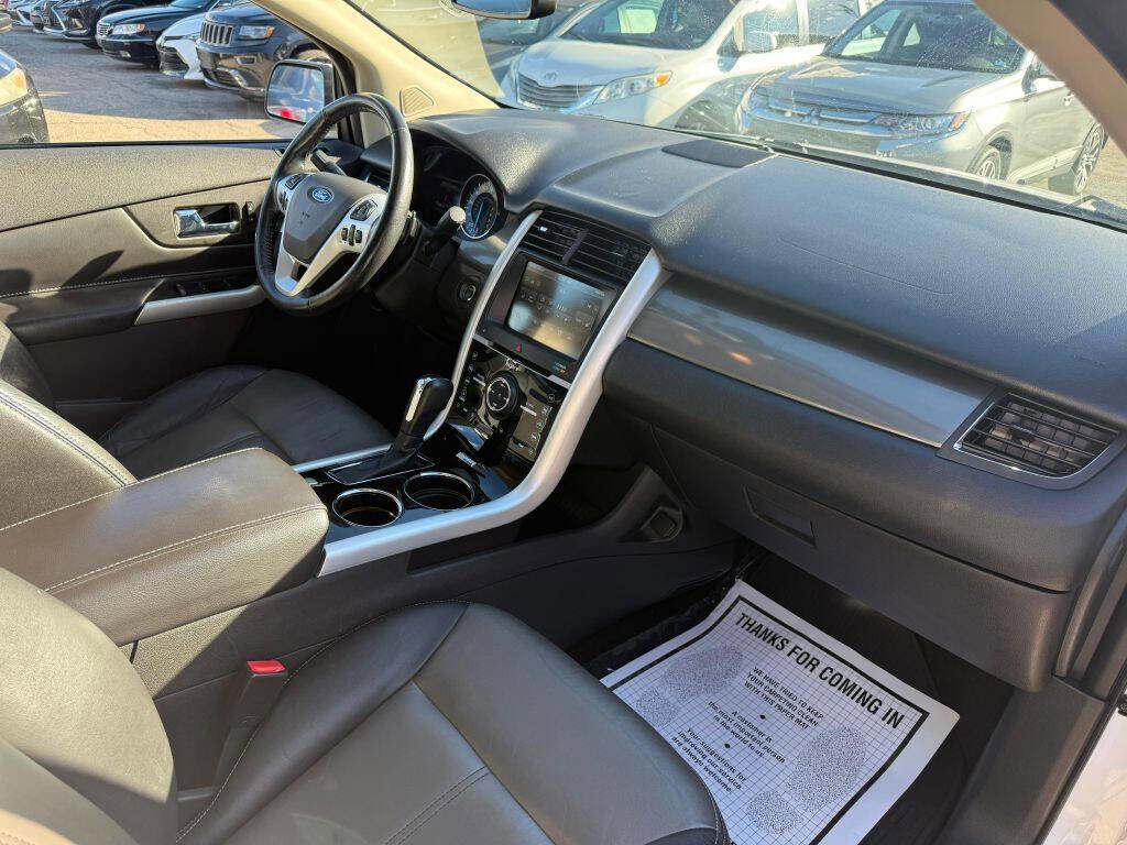 Used 2013 Ford Edge Sport w/ Driver Entry Pkg image 20