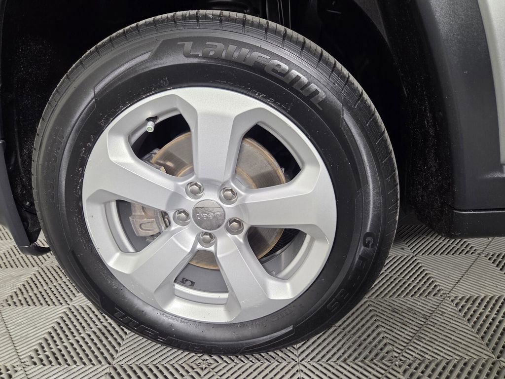 Certified 2020 Jeep Compass Latitude image 10