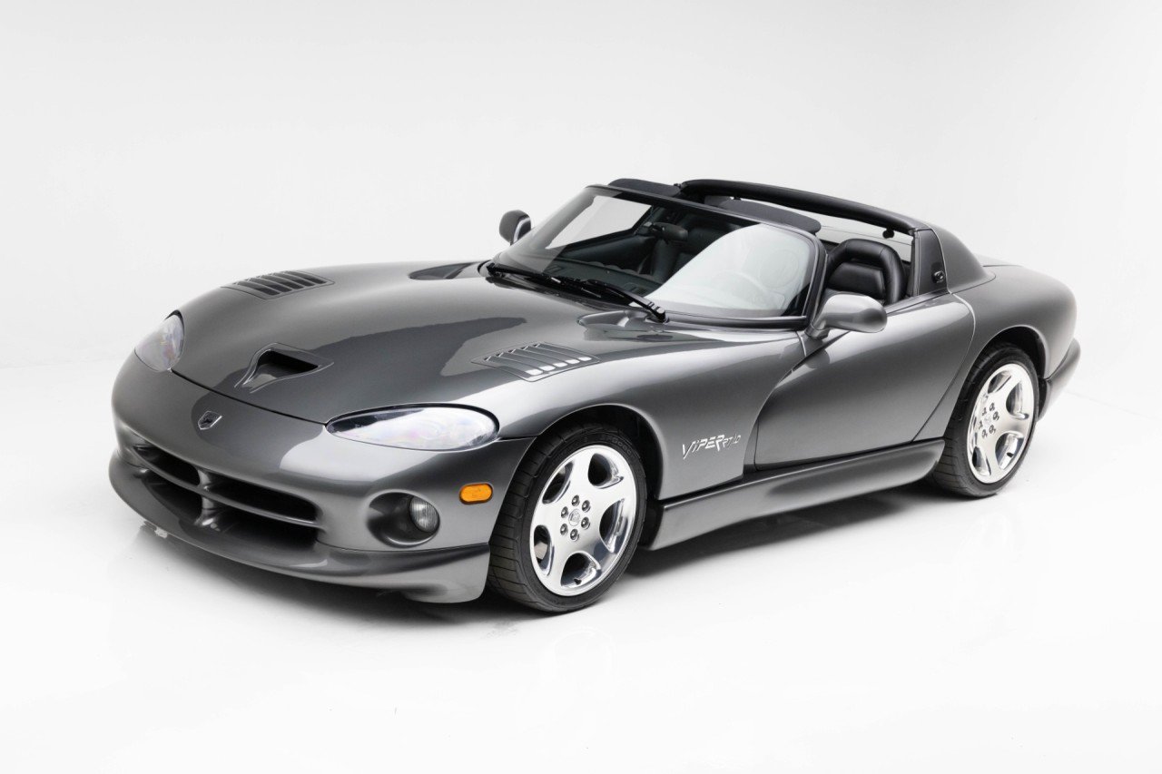 Used 2002 Dodge Viper RT/10 RWD image 1