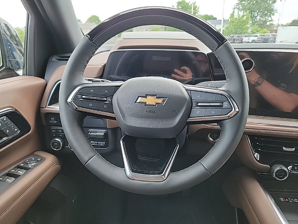New 2026 Chevrolet Suburban High Country AWD/4WD image 9