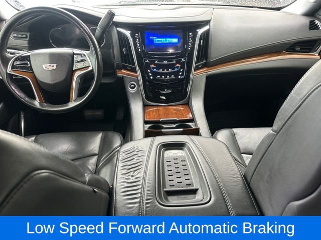 Used 2017 Cadillac Escalade Luxury image 18