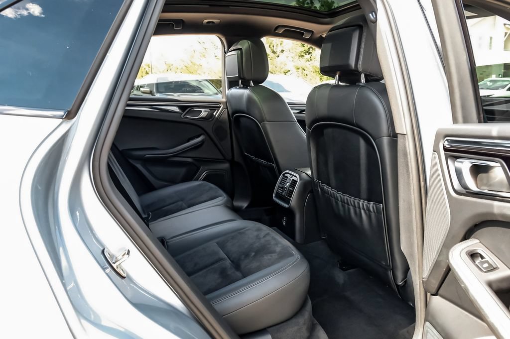 Used 2021 Porsche Macan S AWD/4WD image 43
