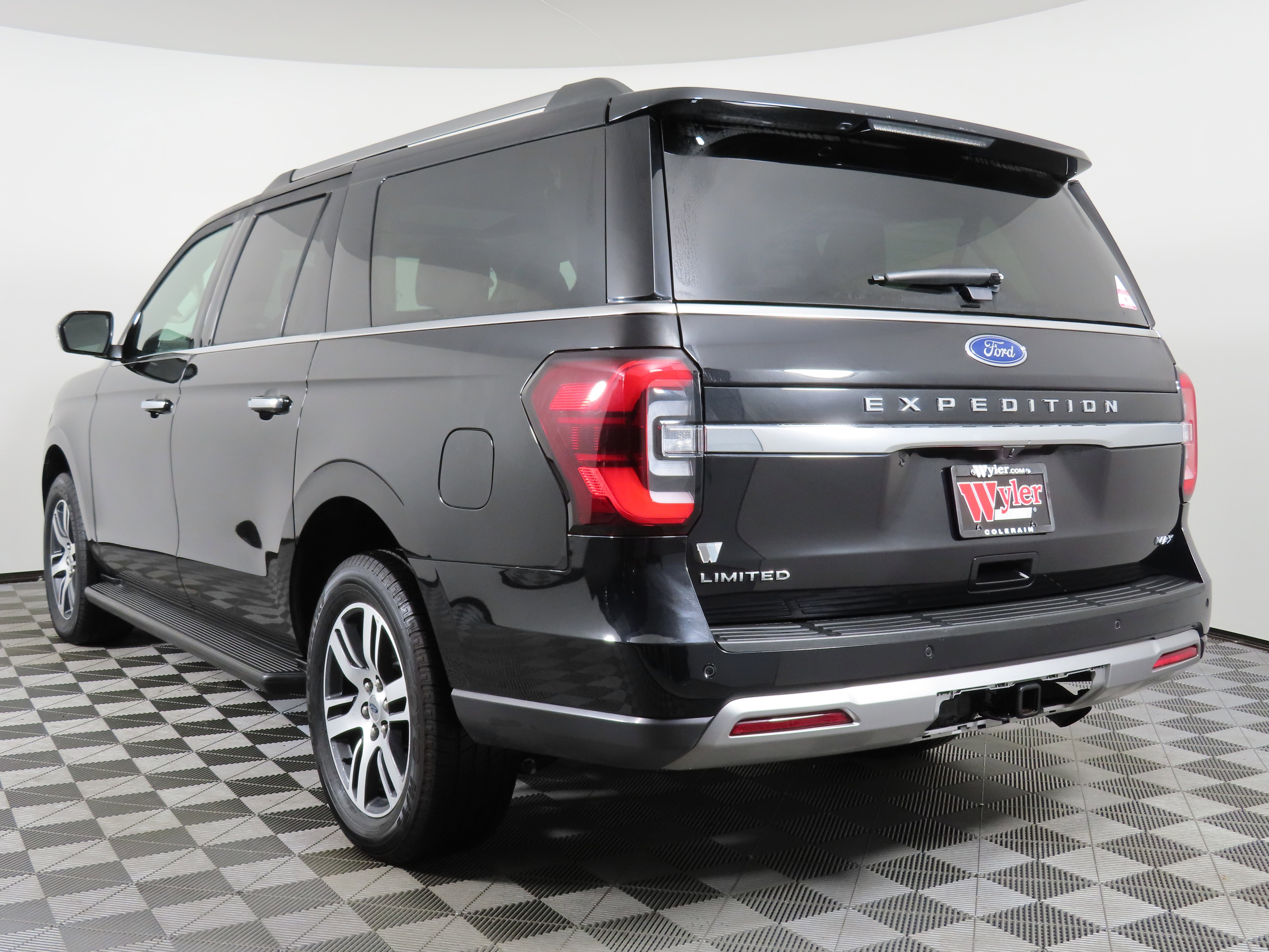 Used 2024 Ford Expedition Max Limited image 45
