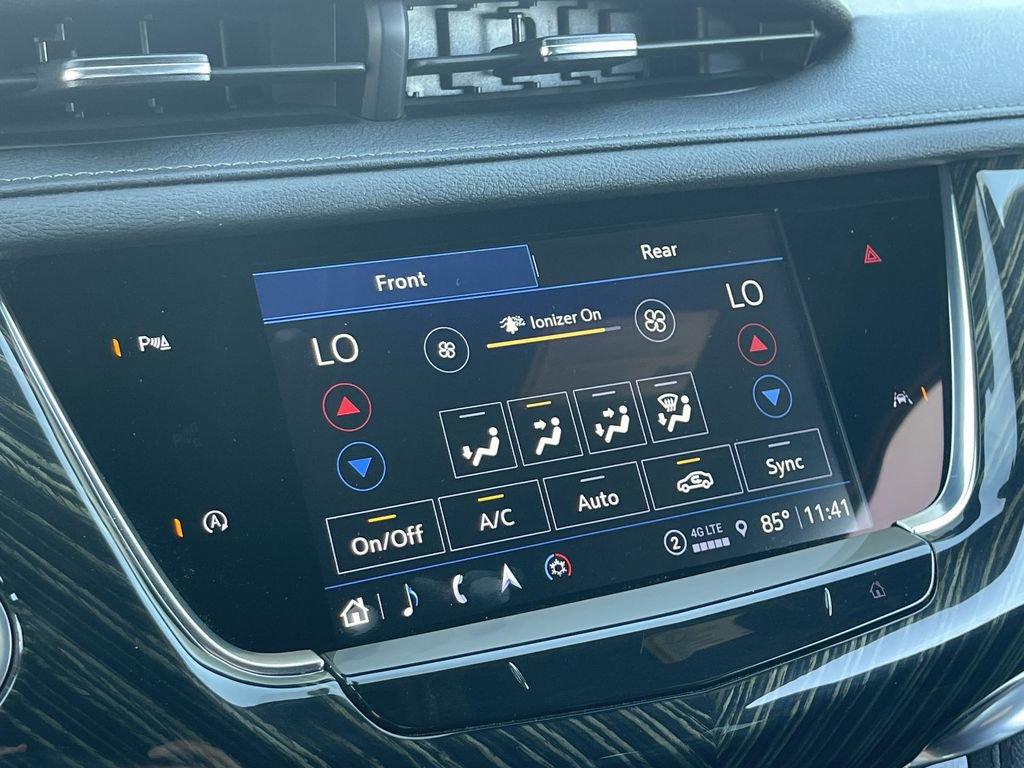 Used 2023 Cadillac XT6 Premium Luxury image 13