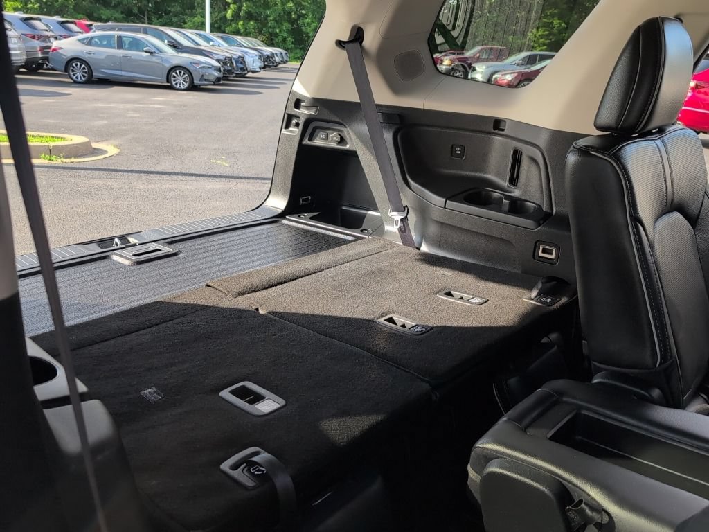 Used 2025 Honda Pilot Elite image 51