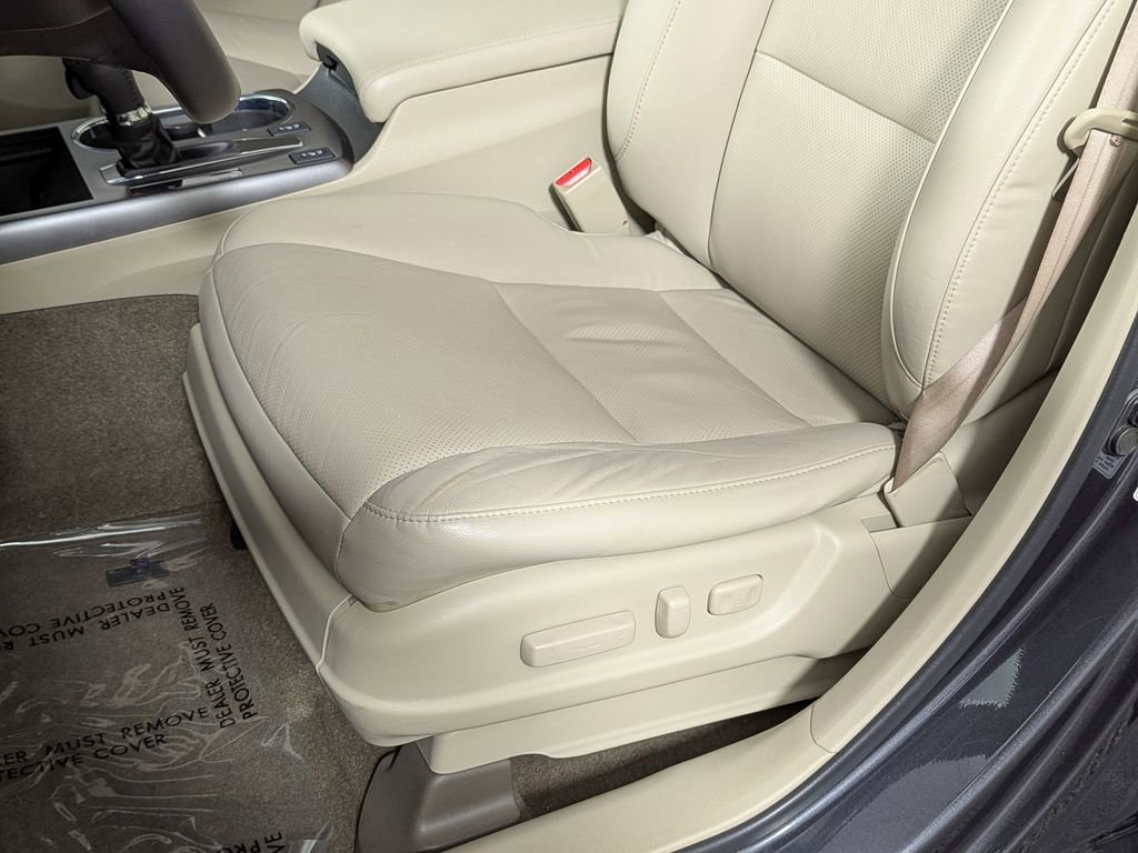 Used 2015 Acura RDX AWD w/ Technology Package image 17