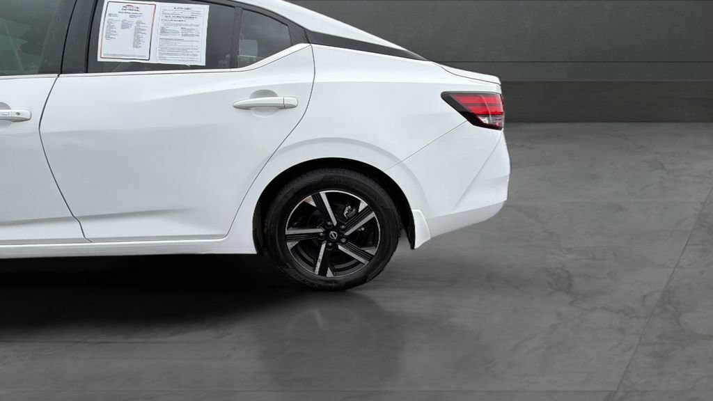 Used 2025 Nissan Sentra SV image 13