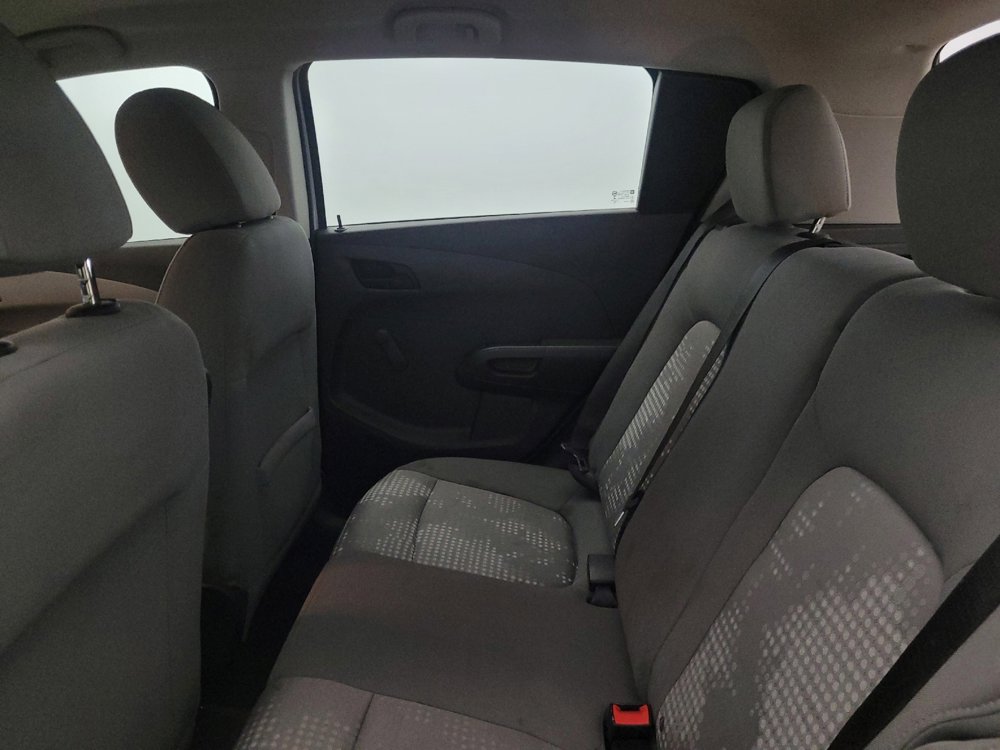 Used 2020 Chevrolet Sonic LT image 18