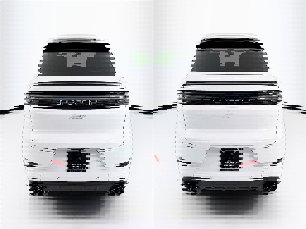New 2026 Porsche Cayenne Coupe image 10