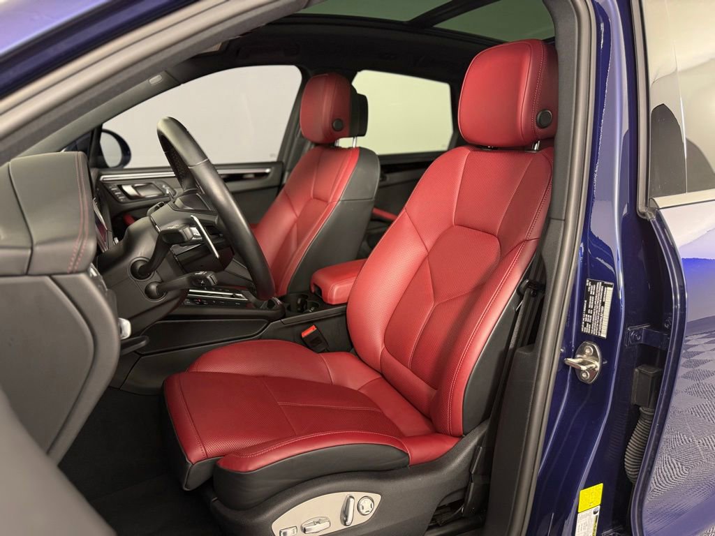 Used 2022 Porsche Macan S AWD/4WD image 5