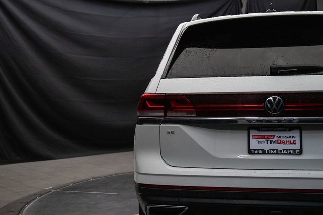 Used 2024 Volkswagen Atlas SE image 12