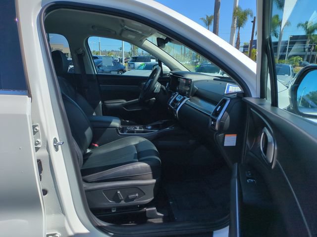 Certified 2023 Kia Sorento EX AWD/4WD image 31