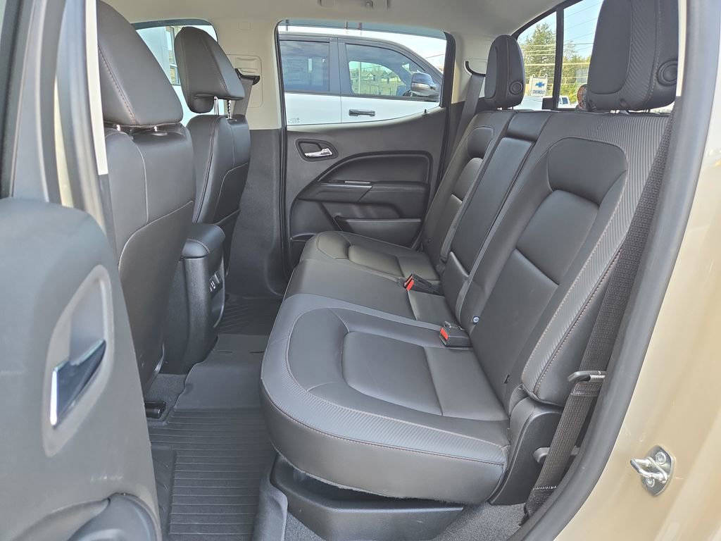 Used 2022 GMC Canyon AT4 image 15