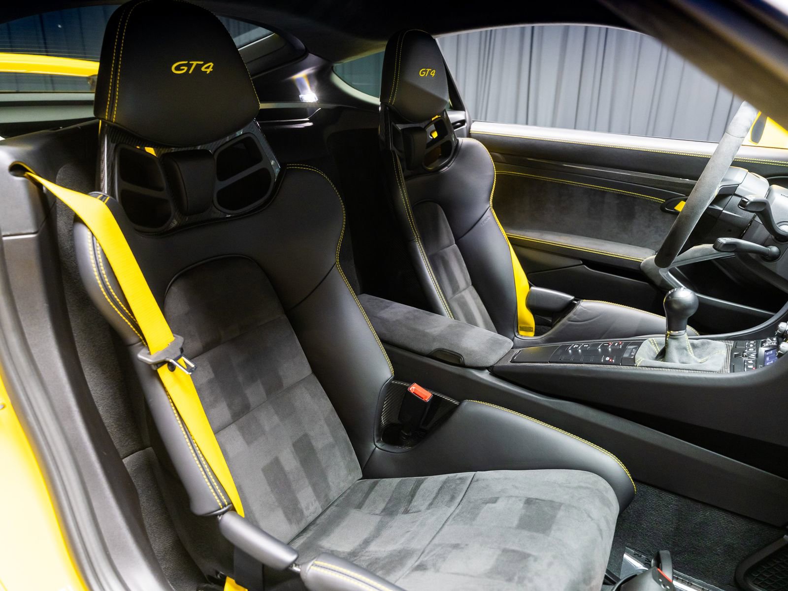 Used 2016 Porsche Cayman GT4 w/ Sport Chrono Package RWD image 64