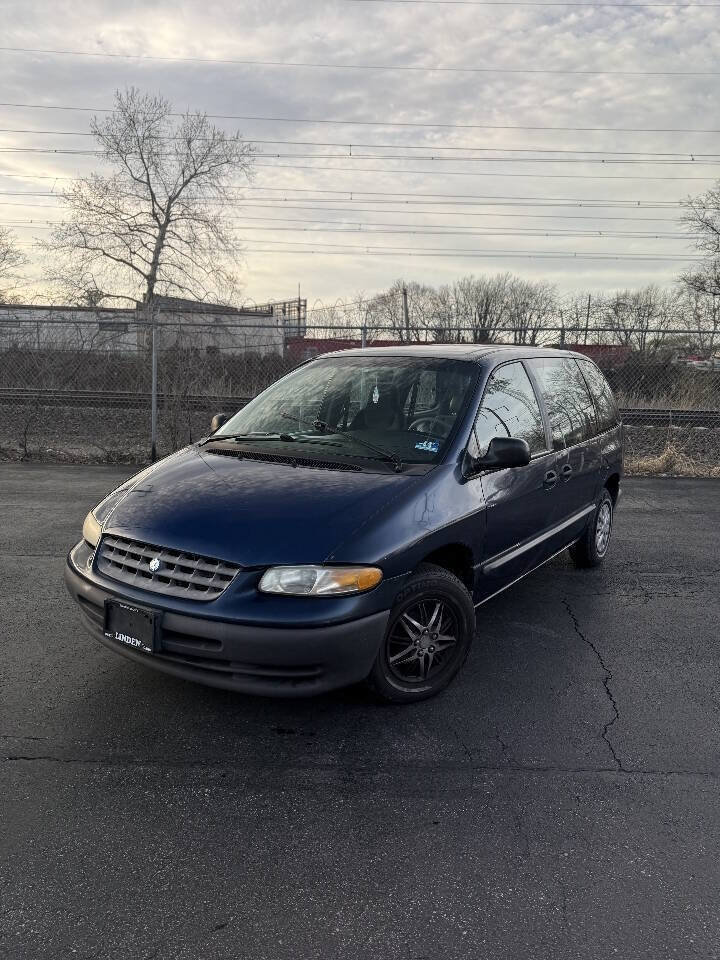 Used 2000 Plymouth Voyager FWD image 2