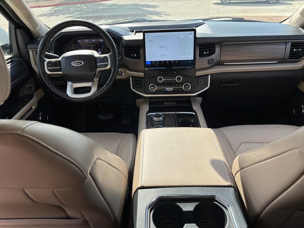 Used 2024 Ford Expedition Limited image 28