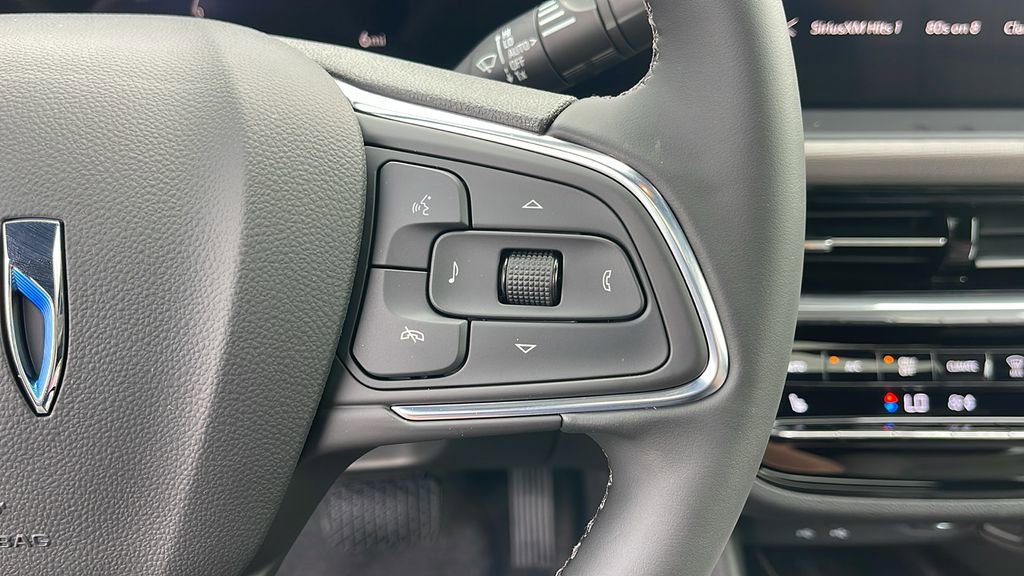 New 2025 Buick Envista Avenir image 23