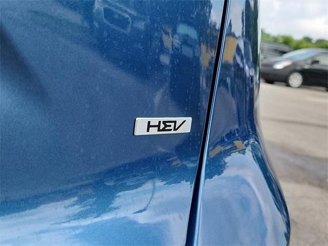 New 2025 Kia Niro SX Touring image 5