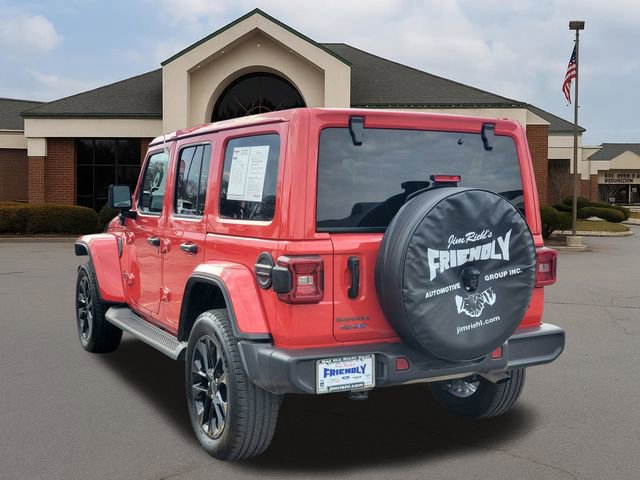 Used 2025 Jeep Wrangler Unlimited Sahara image 3