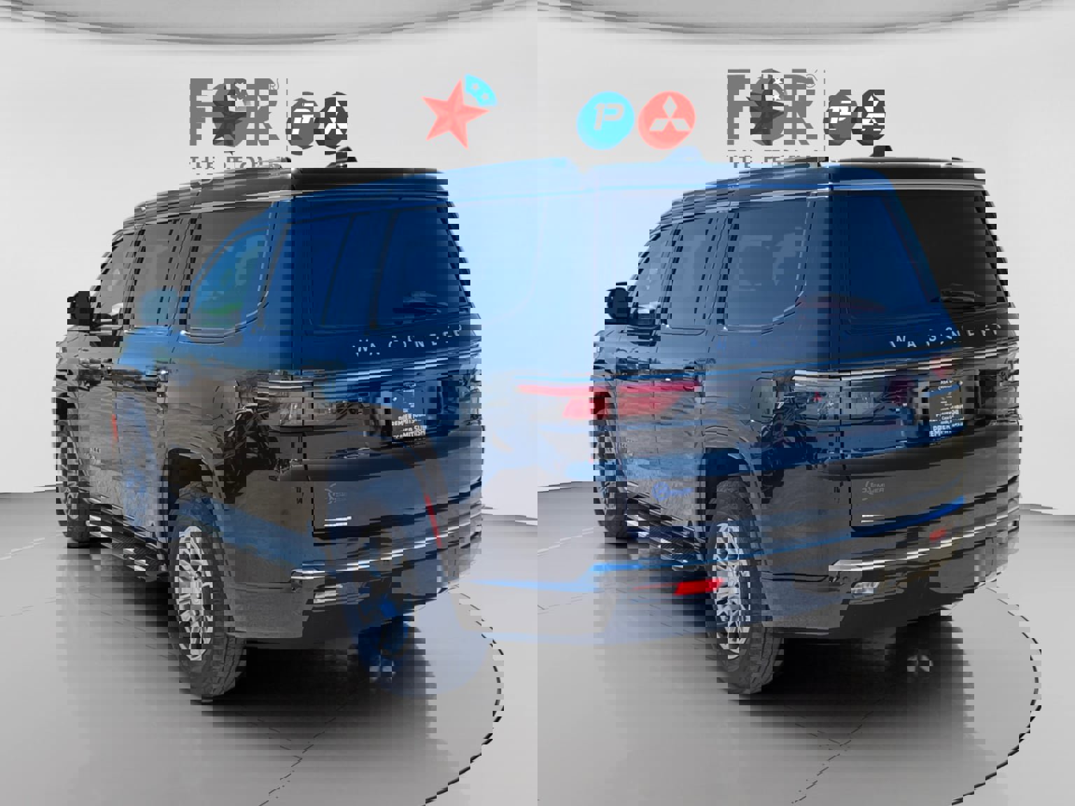 Used 2023 Jeep Wagoneer 4WD image 3