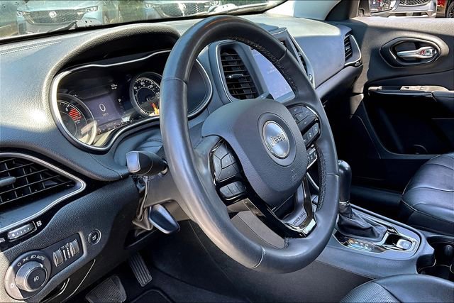 Used 2023 Jeep Cherokee Altitude Lux image 14