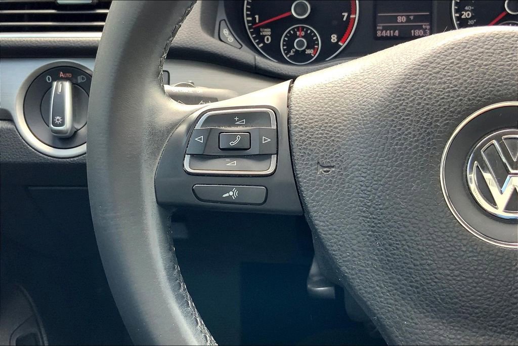 Used 2014 Volkswagen Passat 2.5 SE FWD image 17