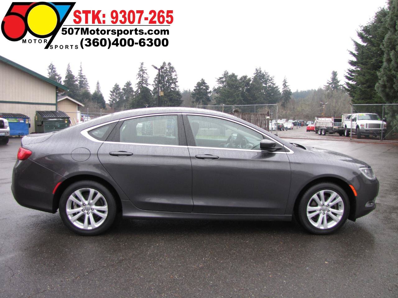 Used 2016 Chrysler 200 Limited FWD image 9