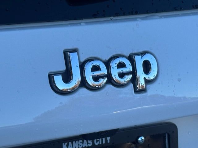 Used 2022 Jeep Cherokee Limited image 47