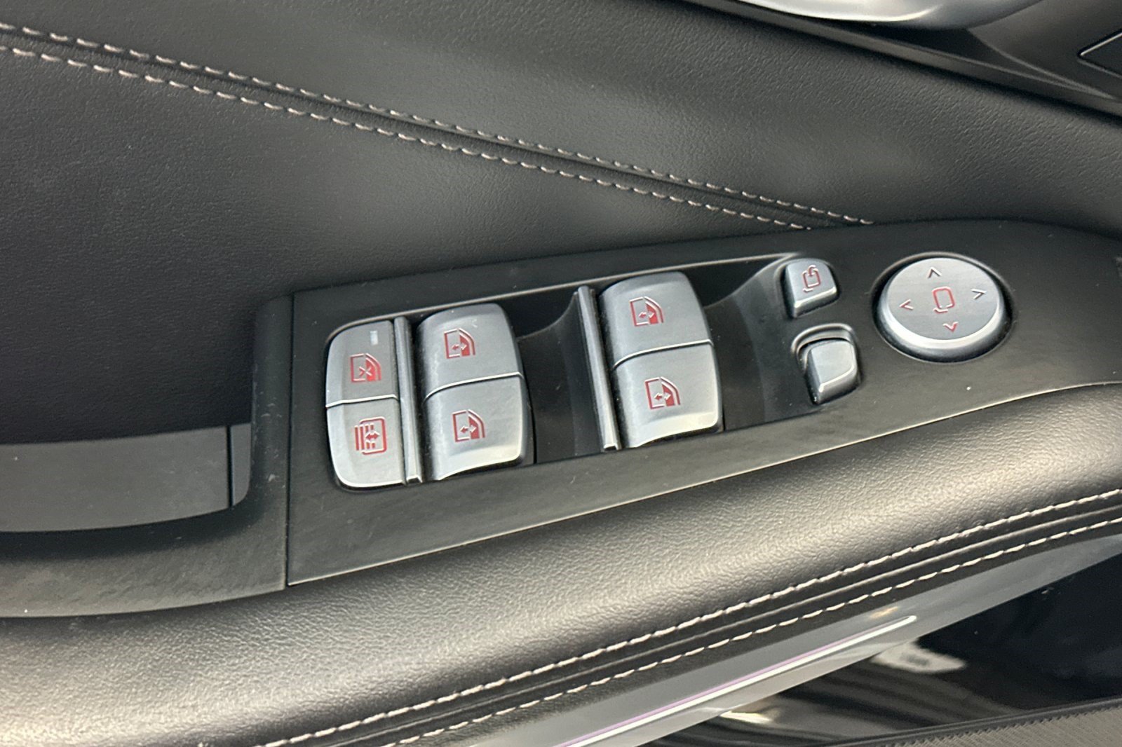 Certified 2025 BMW X7 M60i AWD/4WD image 13