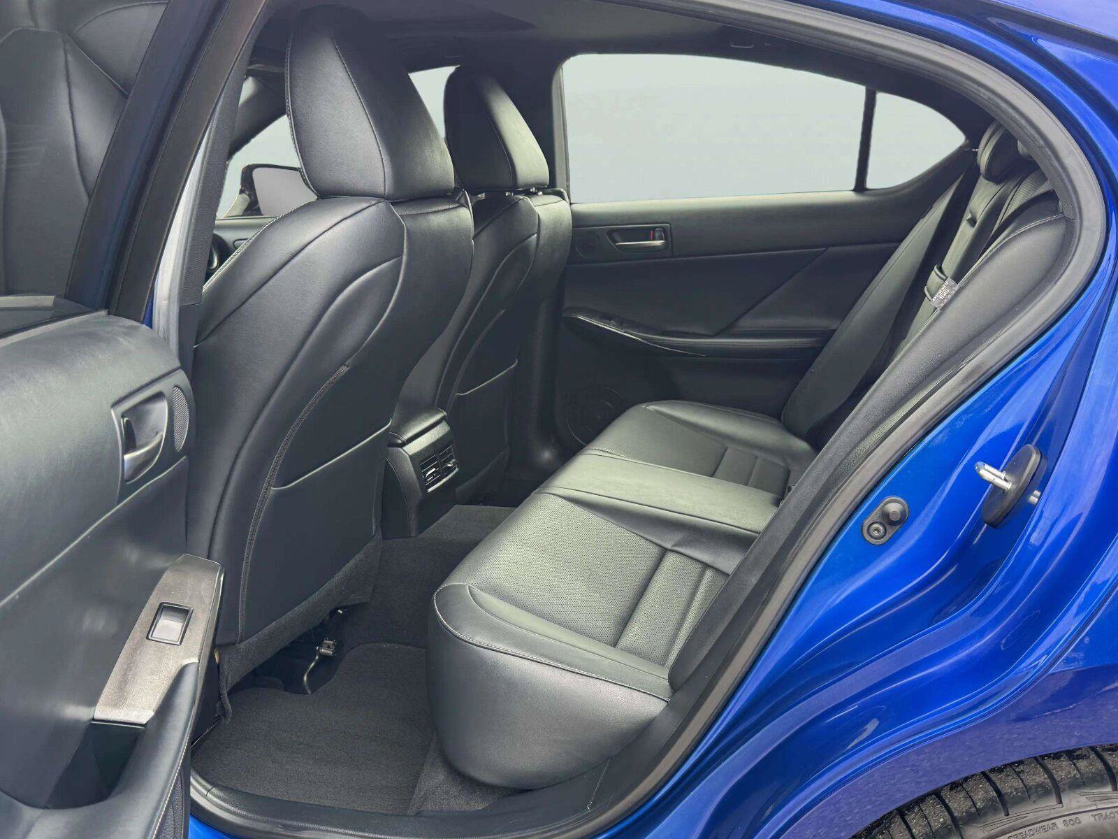 Used 2021 Lexus IS 350 F Sport w/ Dynamic Handling Package RWD image 34