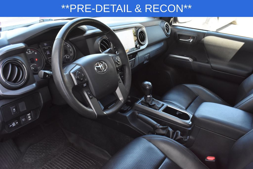 Used 2020 Toyota Tacoma TRD Off-Road w/ TRD Premium Off Road Package AWD/4WD image 8