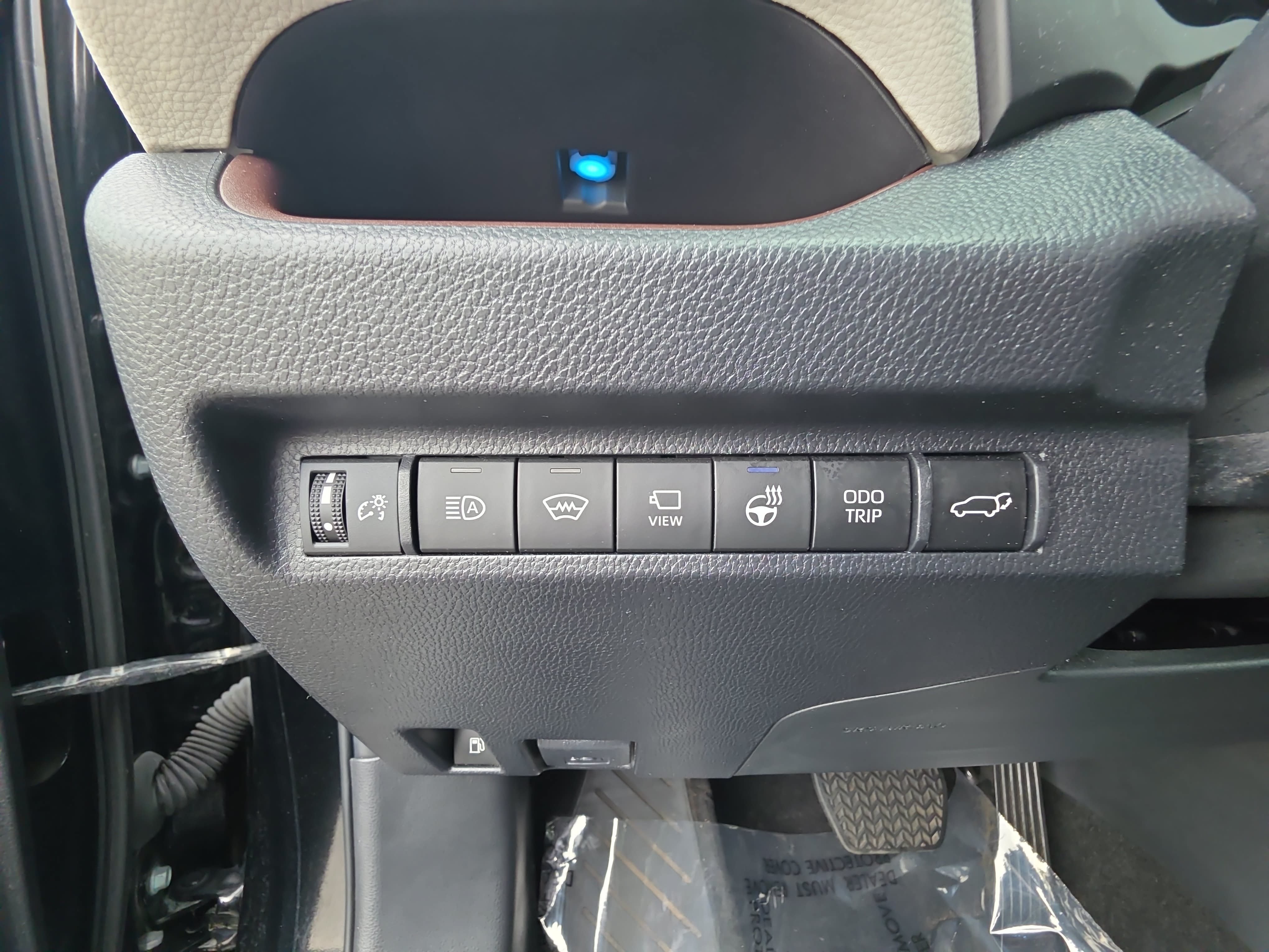 Used 2023 Toyota RAV4 Limited AWD/4WD image 13